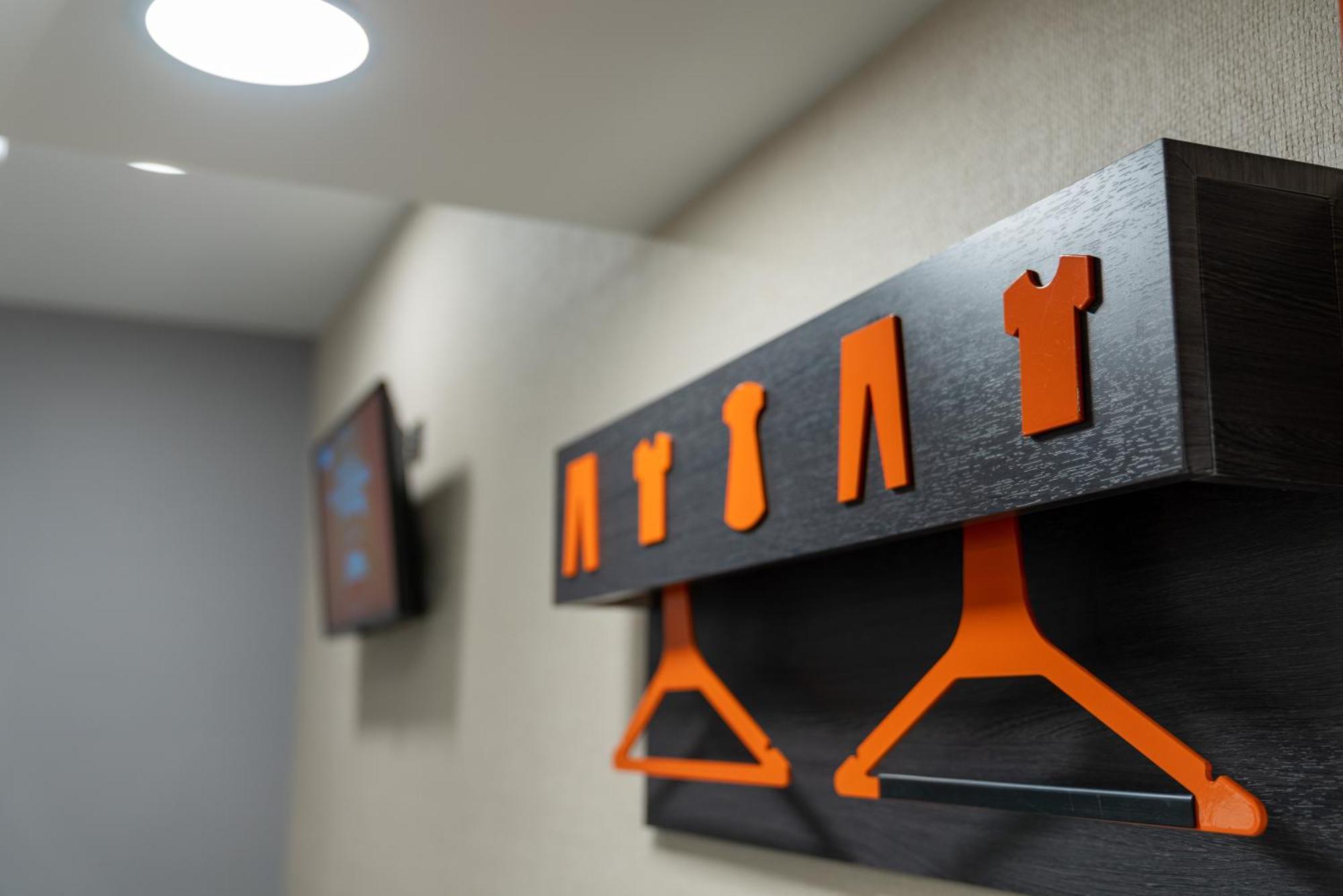 Hotel Easyhotel 3*